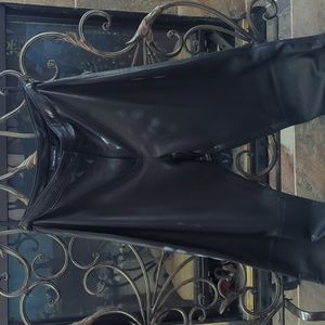 The Limited Black Leather Pants Size 2 (fits like a 00)